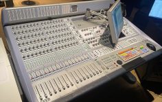 Used Icon D Control 16 Fader
